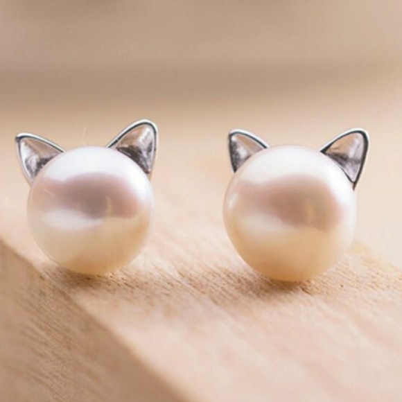 Cat Earrings - Picture 3 of 4